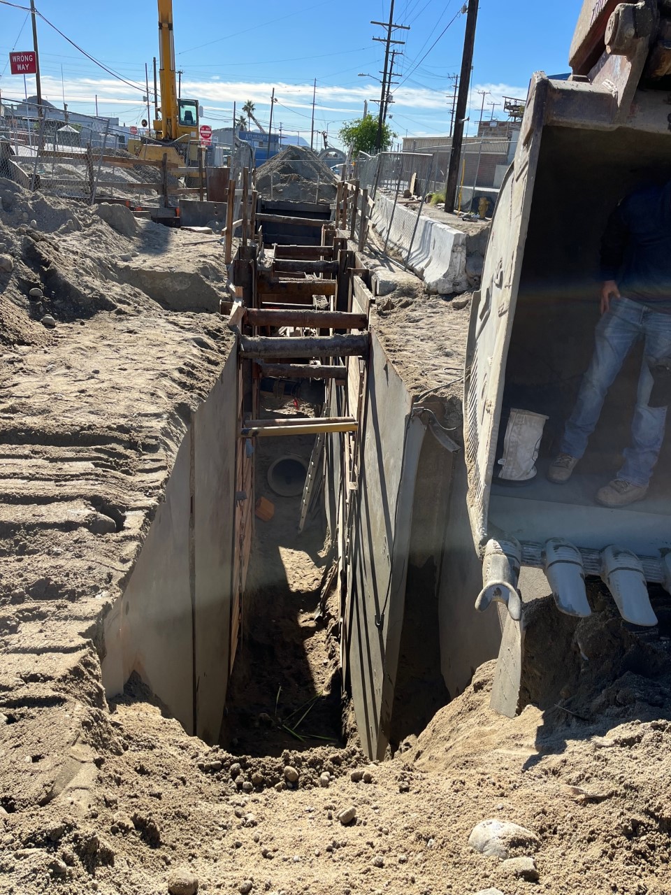 36 in RCP Installation and Shoring-Along Tujunga Ave